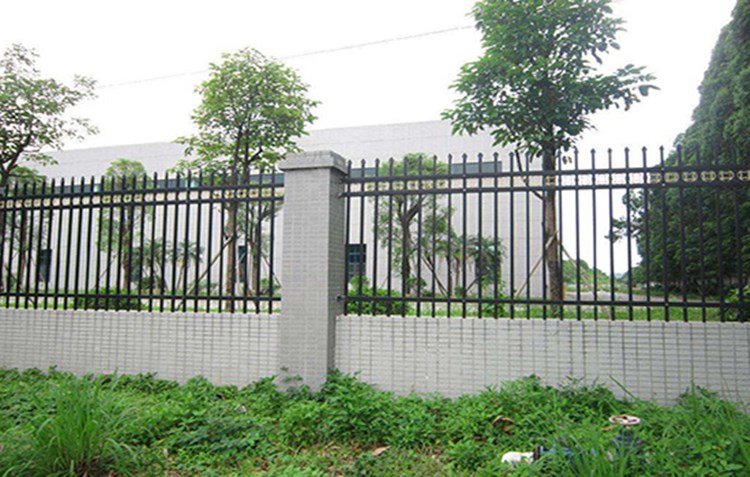 小区锌钢围栏图片2