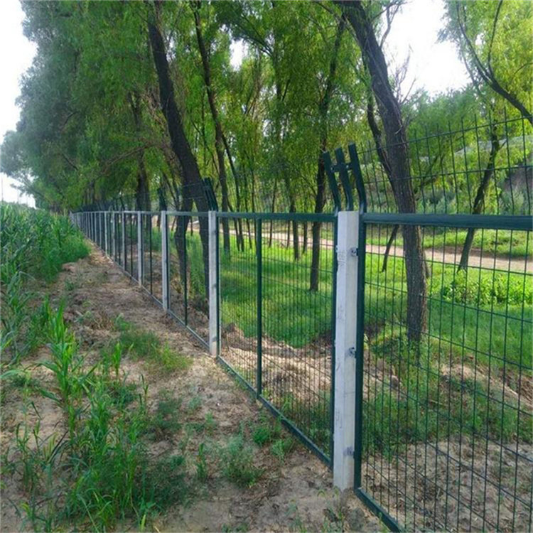 线路防护栅栏图片2