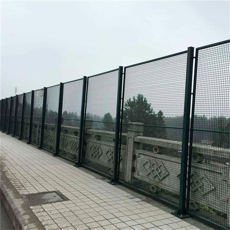 铁路框架防坠隔离栏图片3
