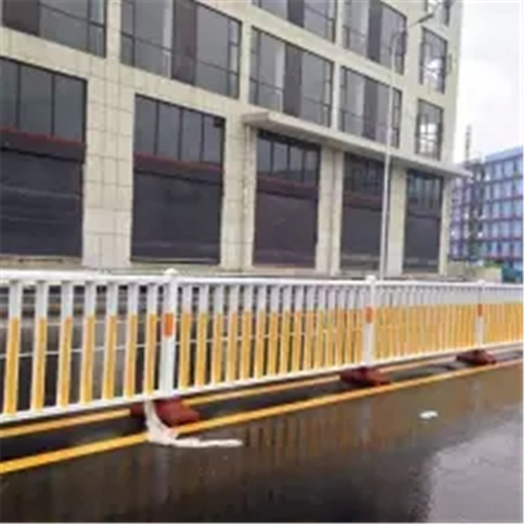 道路锌钢护栏图片2