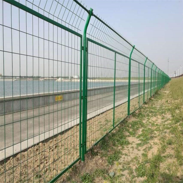 浸塑河道防护栏图片2